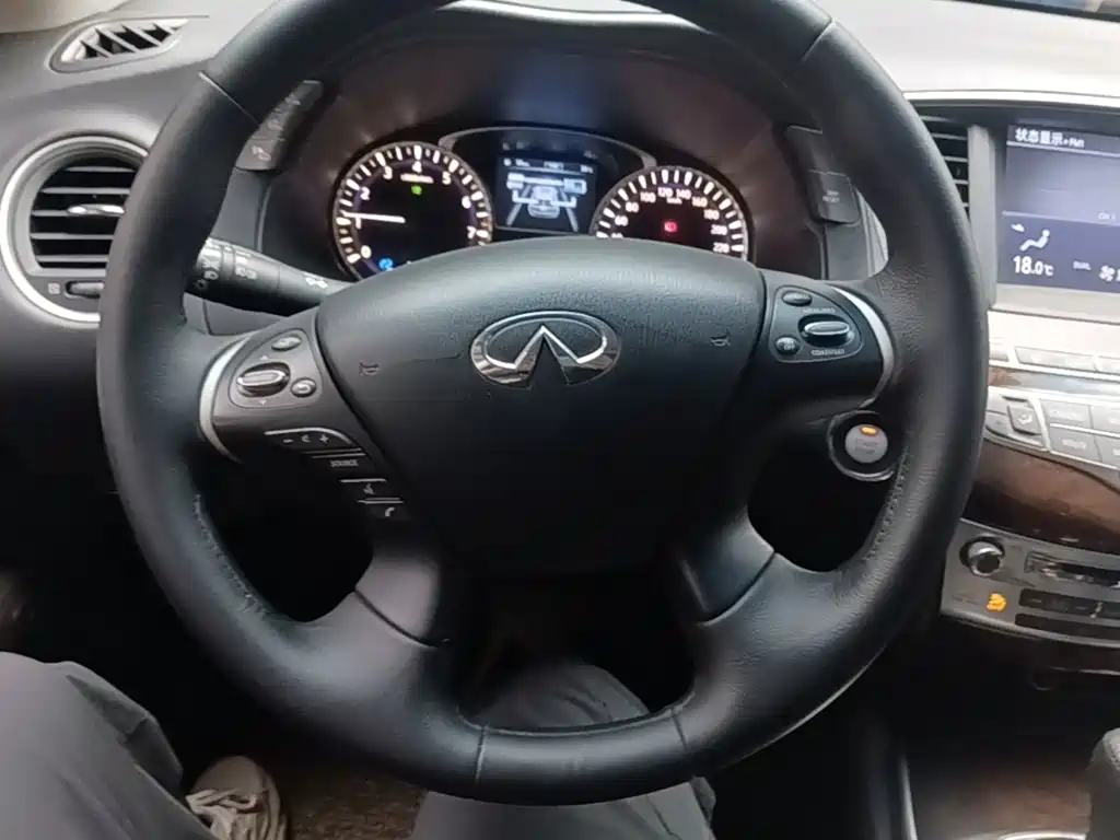 صورة 11 - Infiniti QX60 (Import)