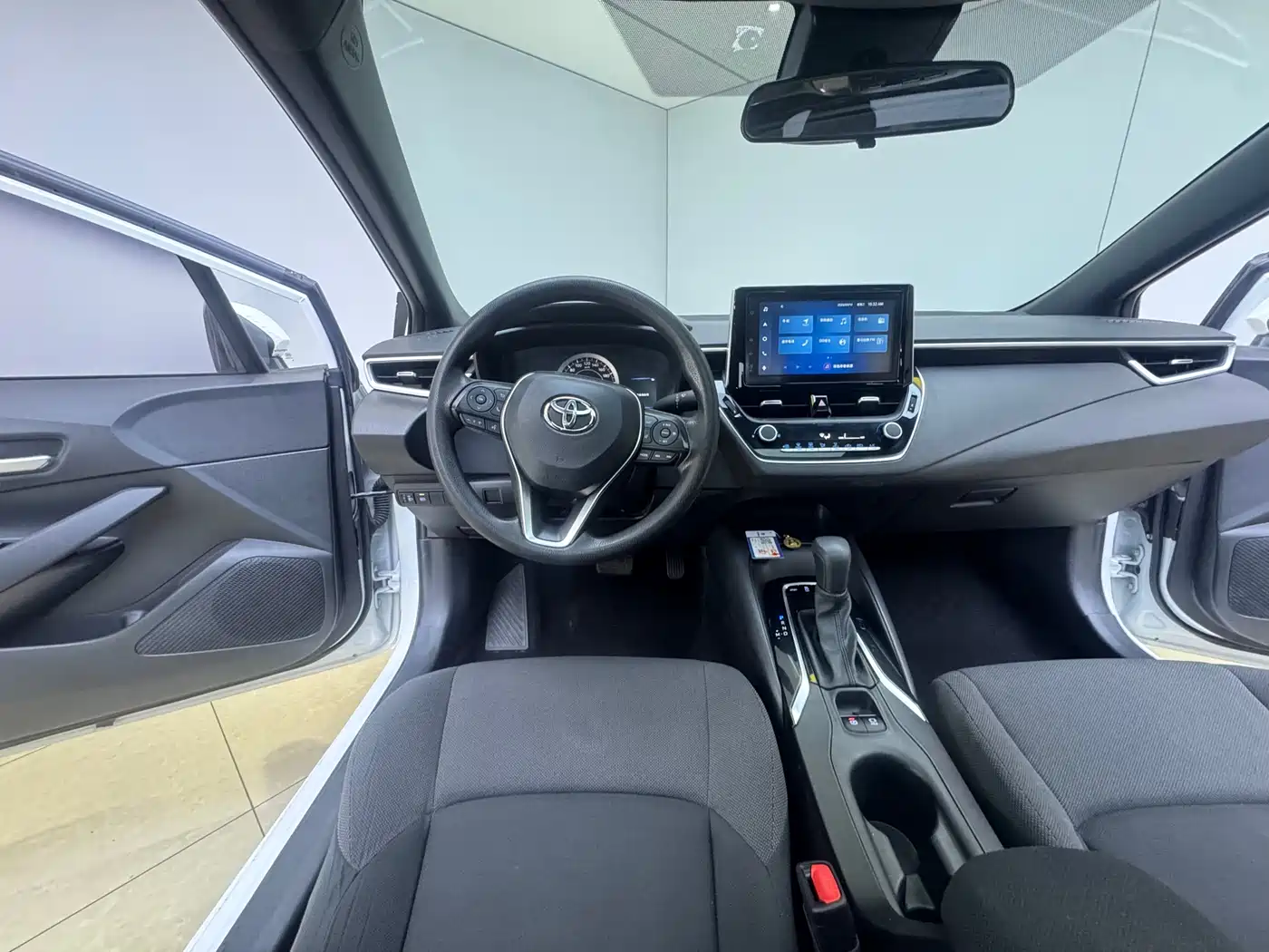 Toyota Levin 2022 185T CVT Luxury Edition фото 20