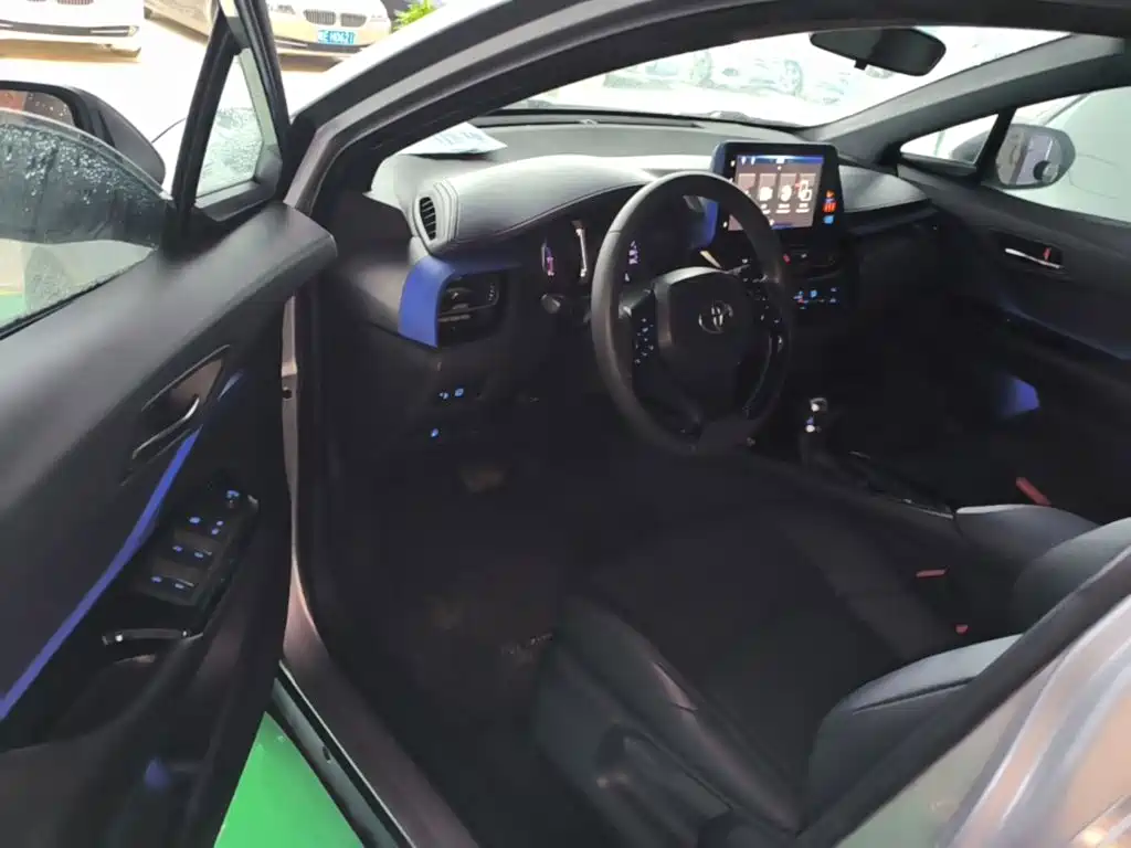 Toyota IZOA 2019 2018 2.0L Yichi Edition China V