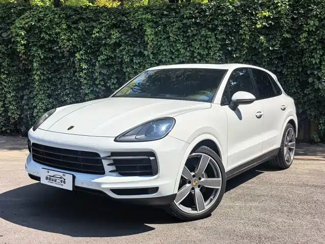 Porsche Cayenne 2020