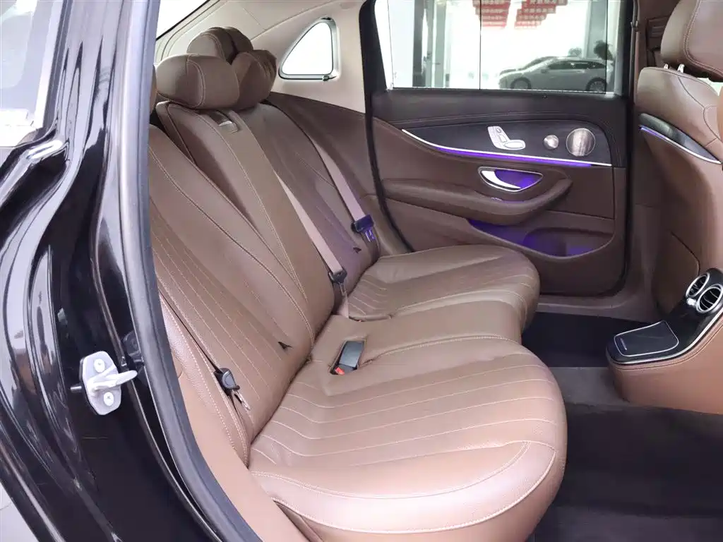 Mercedes-Benz E-Class 2022 Second Facelift E 300 L Luxury фото 21