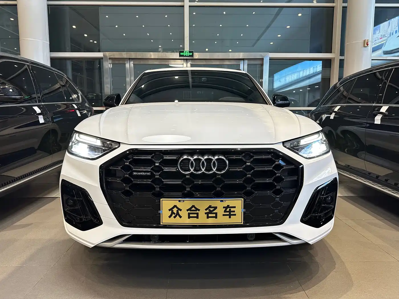 Audi Q5L 2024 Model 40 TFSI Luxury Dynamic фото 2