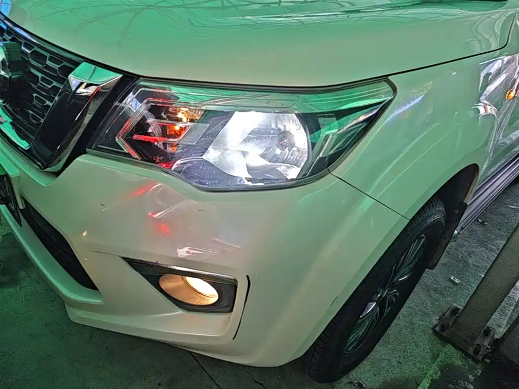 Nissan Terra 2018 2018 2.5L Automatic 2WD Luxury Edition