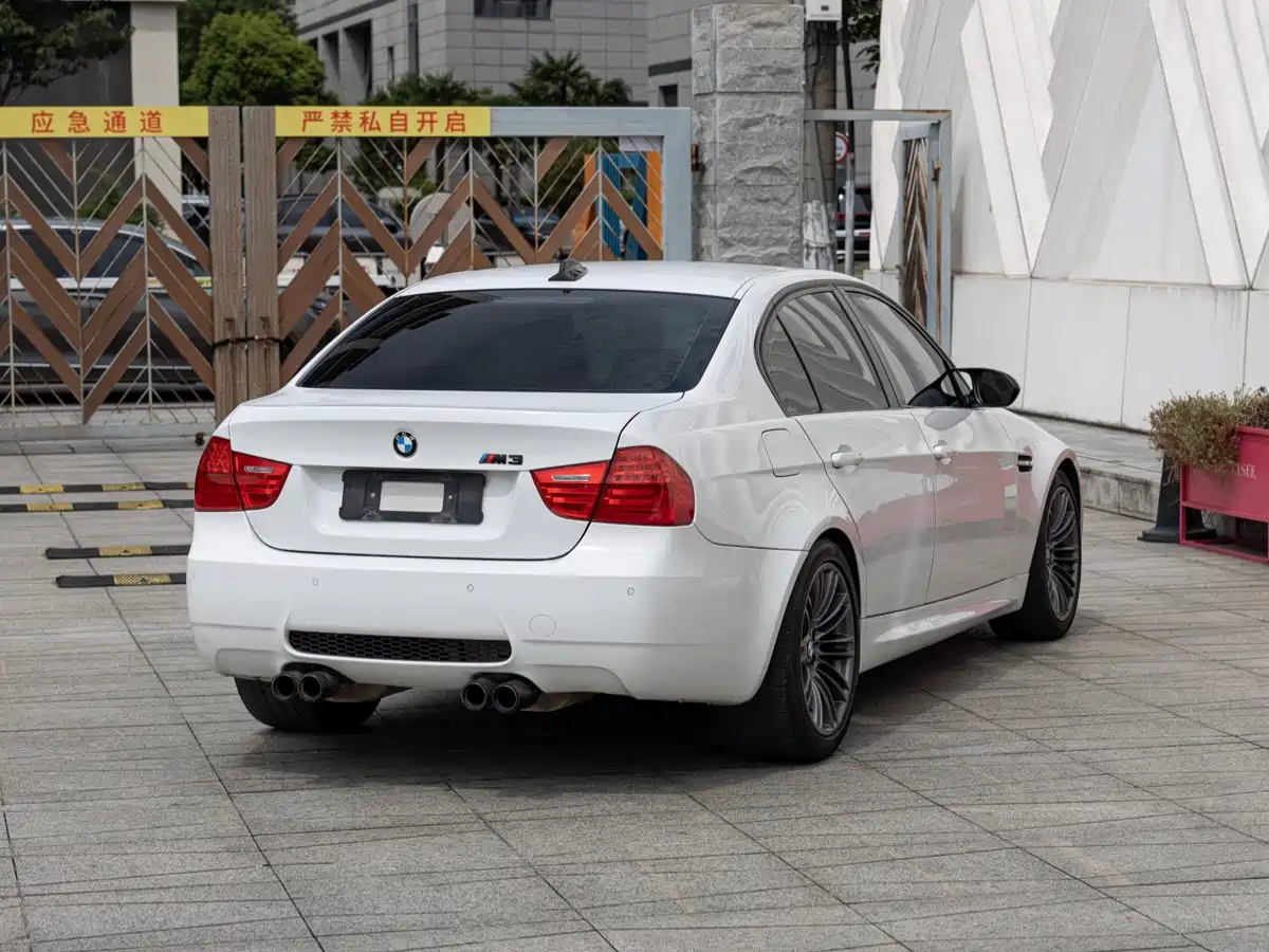 Фото 8 - BMW M3