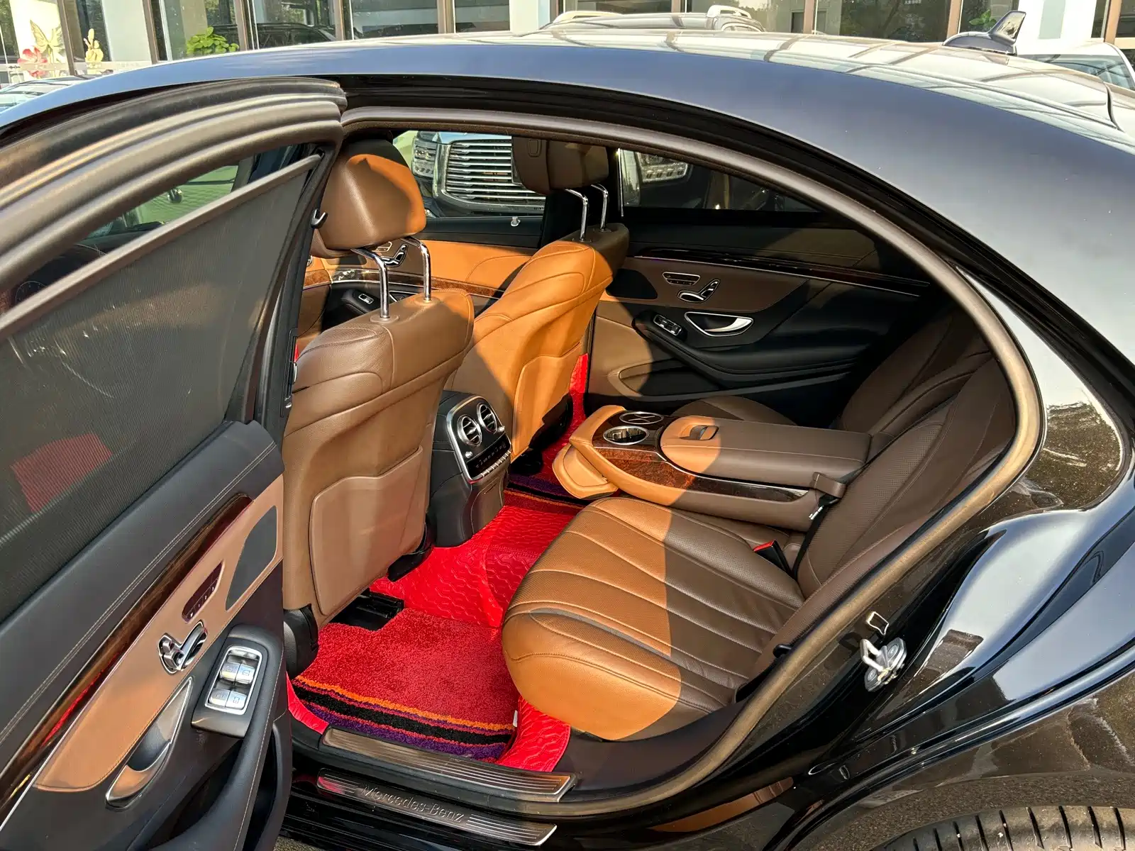Фото 12 - Mercedes-Benz S-Class