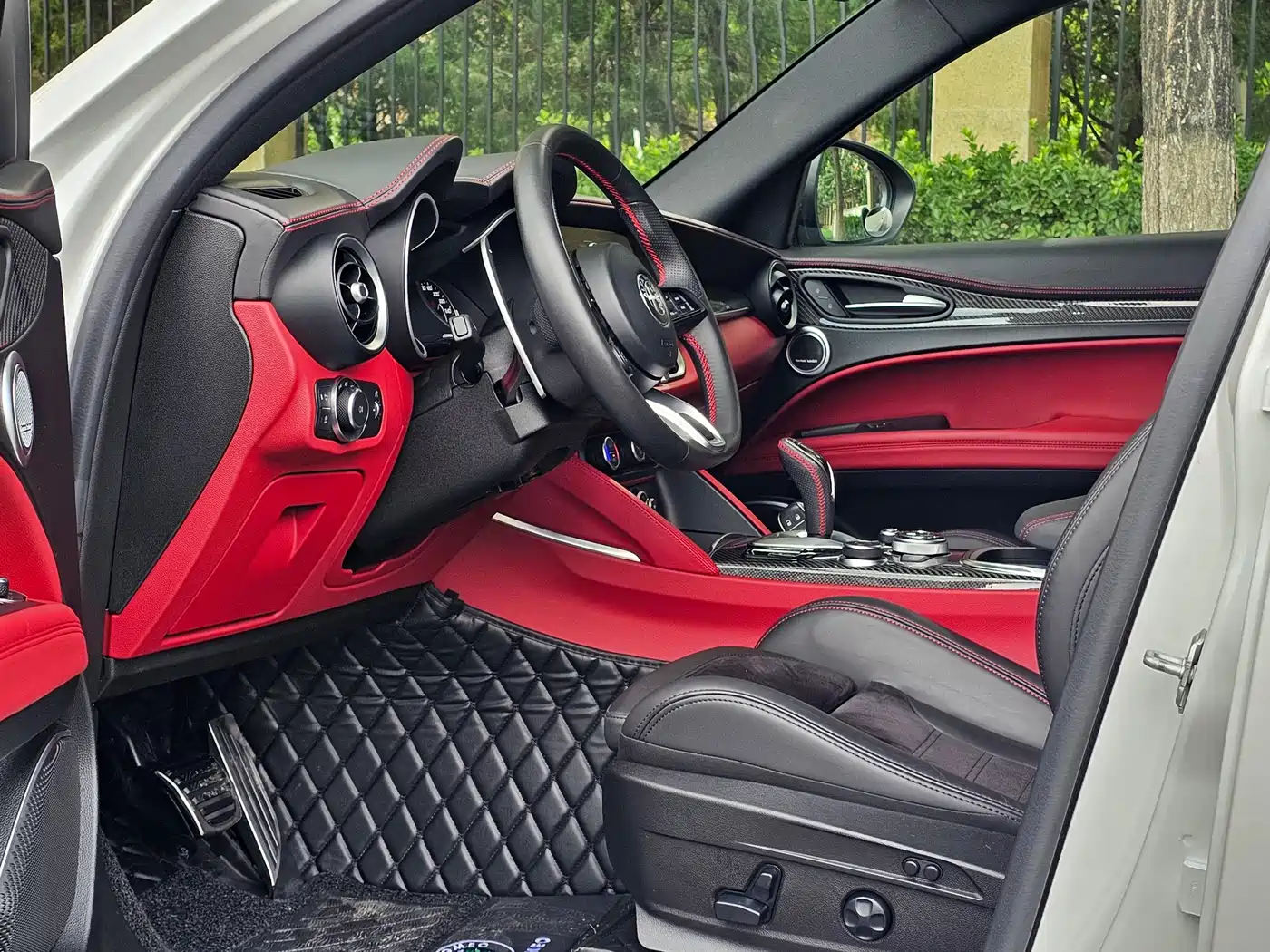 Alfa Romeo Stelvio 2022 2021 2.0T 280HP Veloce Ti Racing Edition