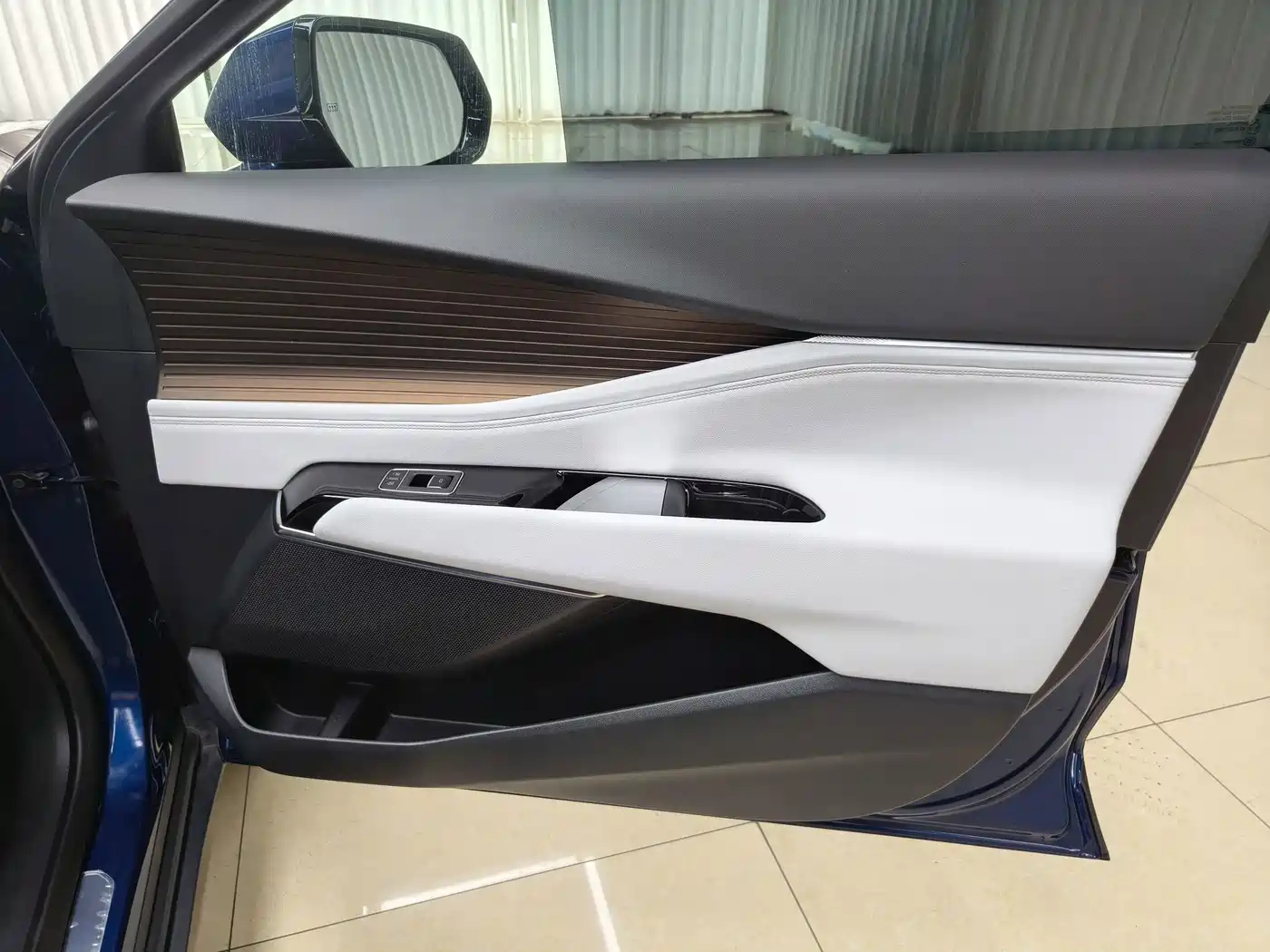 Cadillac GT4 2025 2023 25T Trend Edition