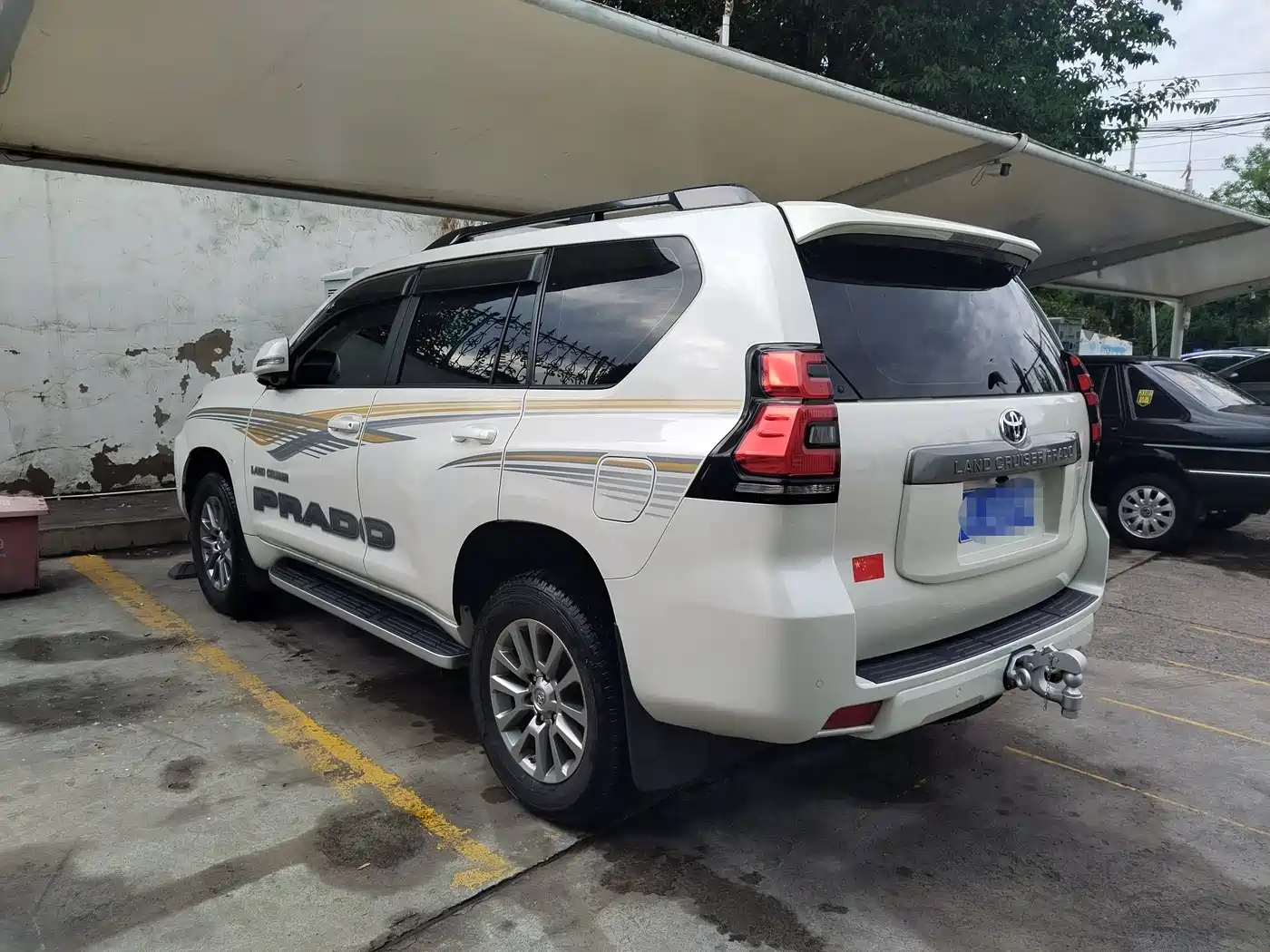 TOYOTA PRADO