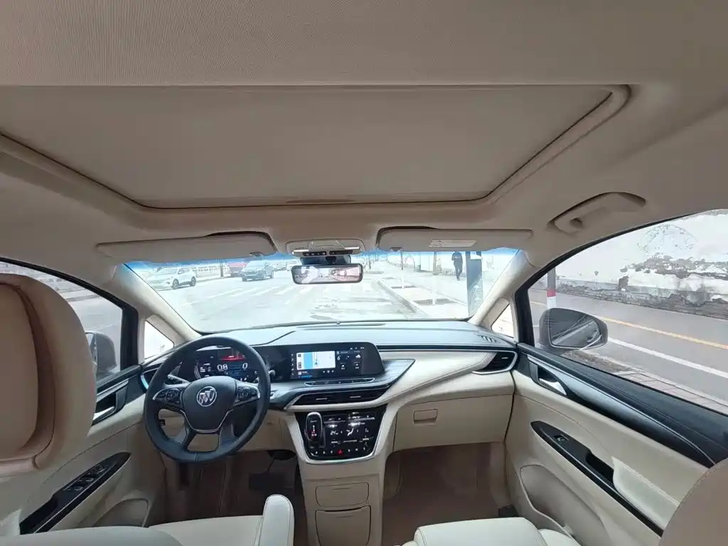 Фото 3 - Buick GL8