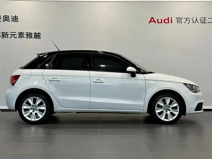 Audi A1 2015 2014 30 TFSI Sportback Fashion