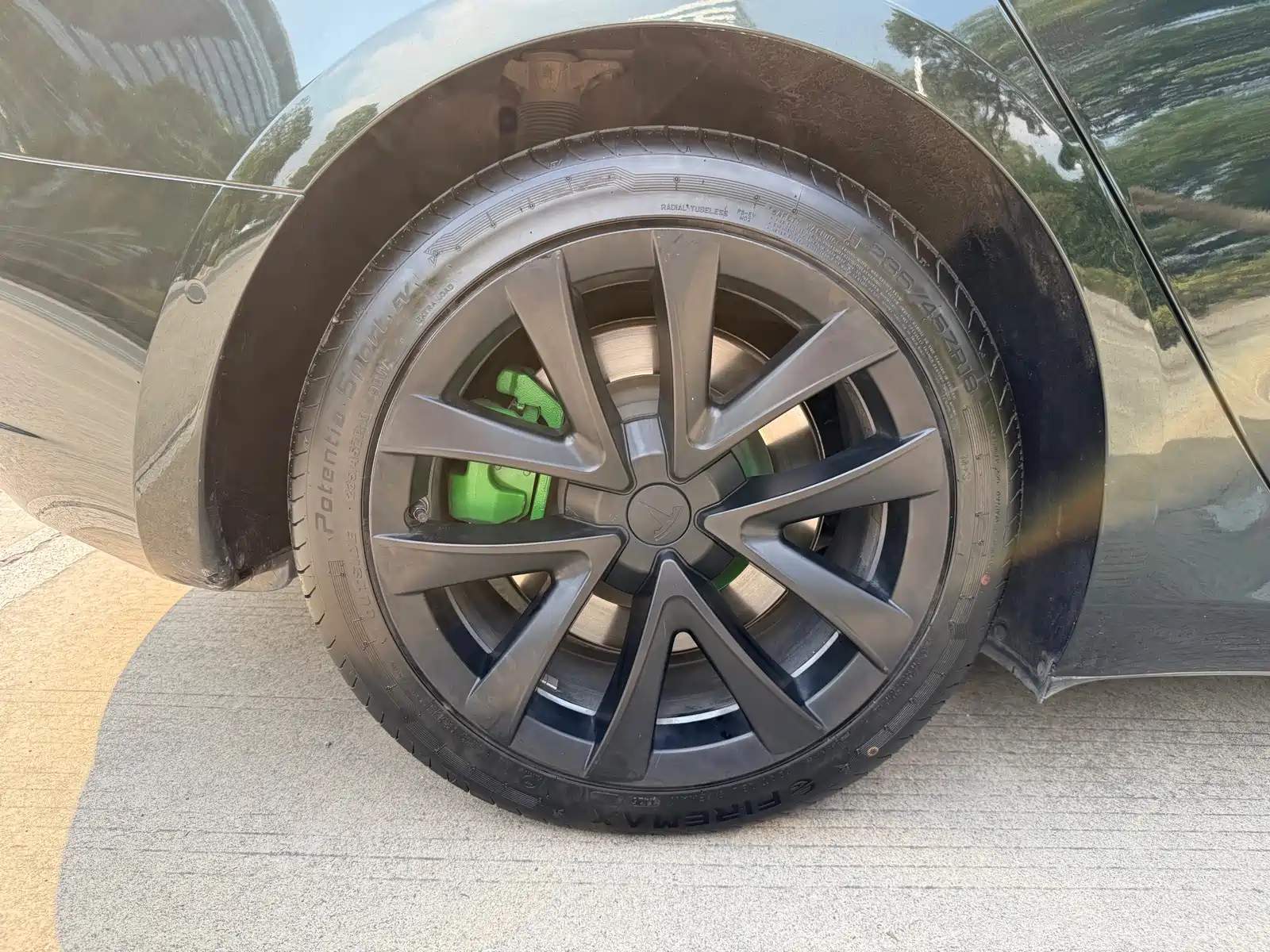 Фото 9 - Tesla Model 3