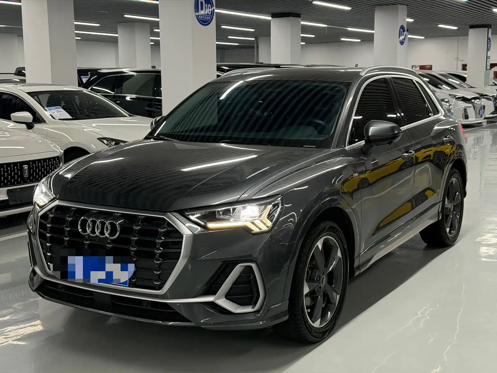 Photo 1 - Audi Q3