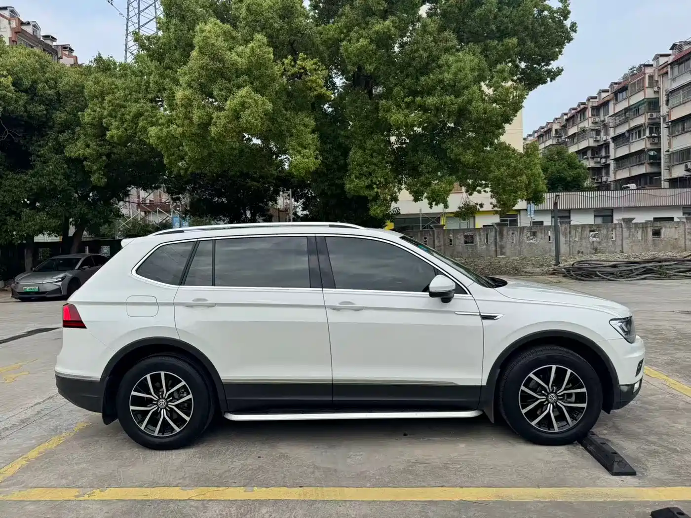 Volkswagen Tiguan L 2017 330TSI Automatic 2WD Luxury Edition фото 5