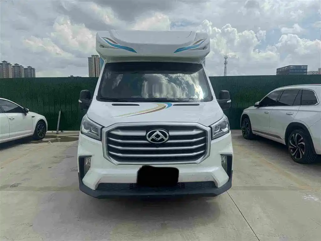 SAIC Maxus MAXUS V90 RV 2022 2021 2.0T Life Home V90 Self-Contained Class C RV Flagship Small Front Overhead Transverse Bed