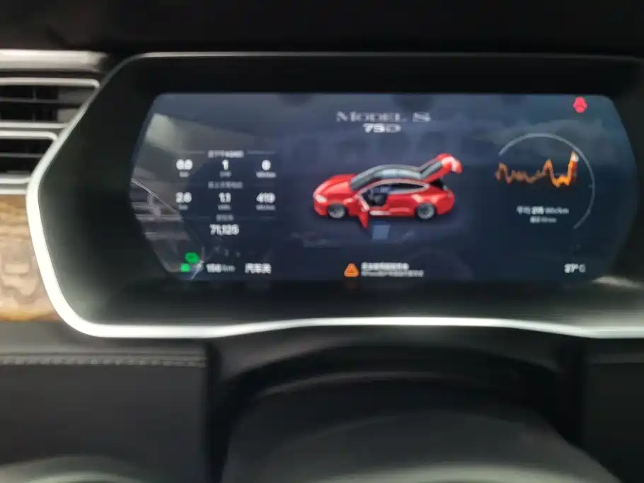 Фото 14 - Tesla Model S