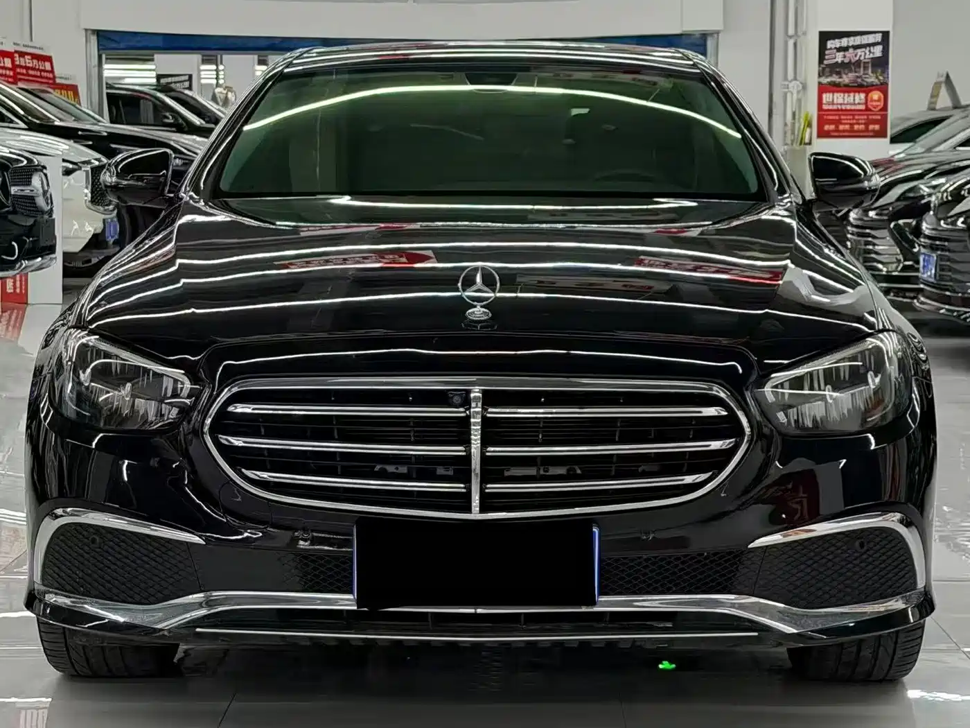 Фото 2 - Mercedes-Benz E-Class
