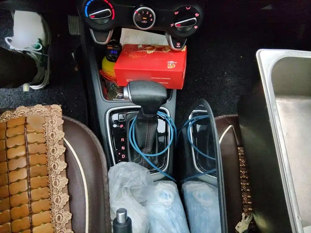 Kia KX CROSS 2018 2017 1.4L AT GLS