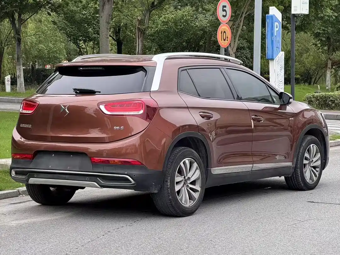DS 6 2015 2014 1.6T Luxury Edition THP200
