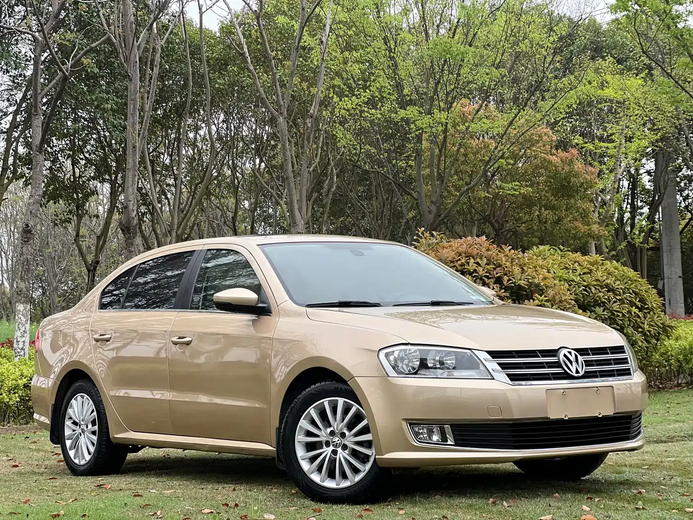 Volkswagen Lavida 2013 Model 1.4TSI DSG Luxury фото 14