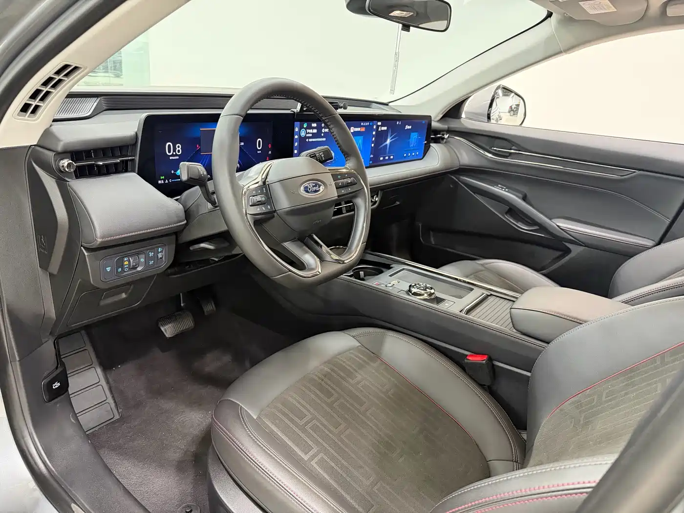 Ford Mondeo 2025 2025 1.5T EcoBoost Luxury