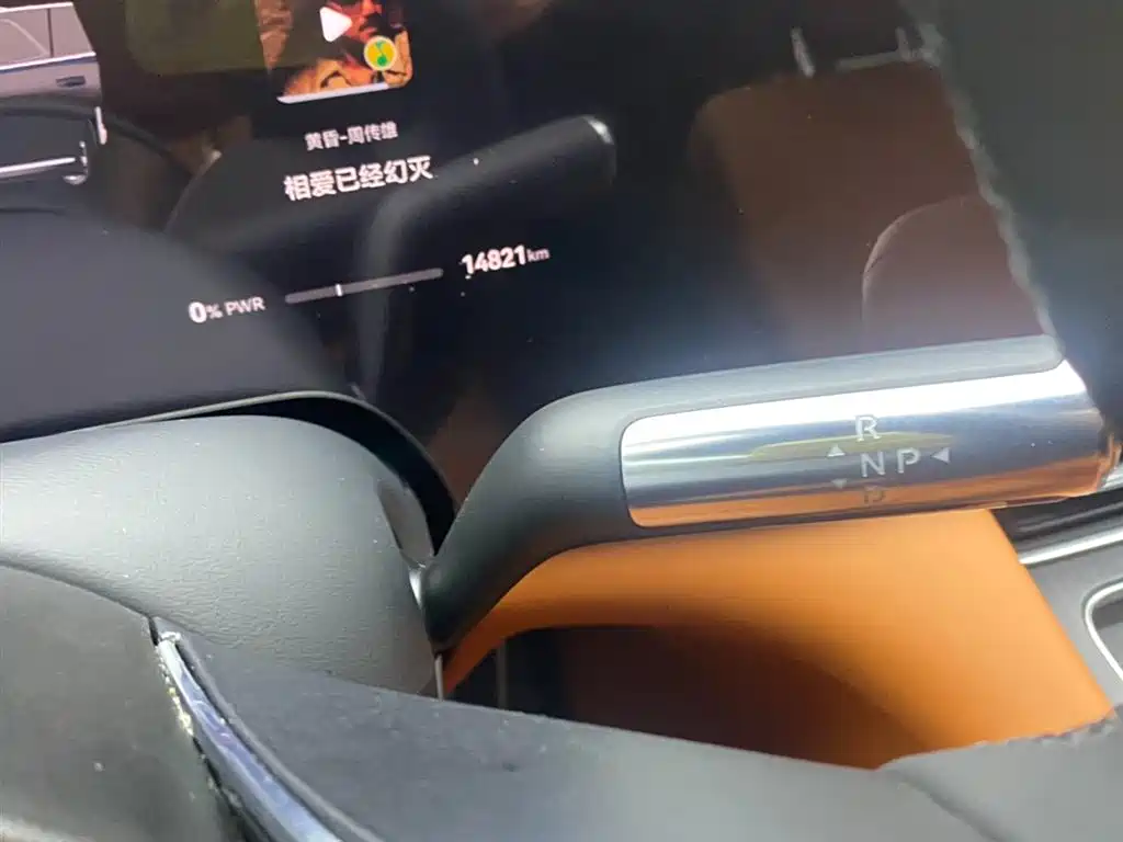 AITO Wenjie AITO M8 2025 Model Extended Range Max+ Edition 53.4kWh 6-Seater фото 20