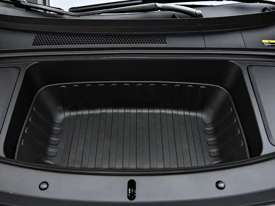 Li Auto i6 2026 2025 2WD Base Model