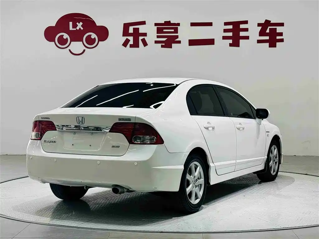 Фото 5 - Honda Civic