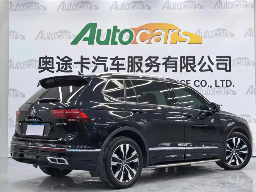 Volkswagen Tiguan L 2022 330TSI Auto 2WD R-Line Premium Edition фото 4