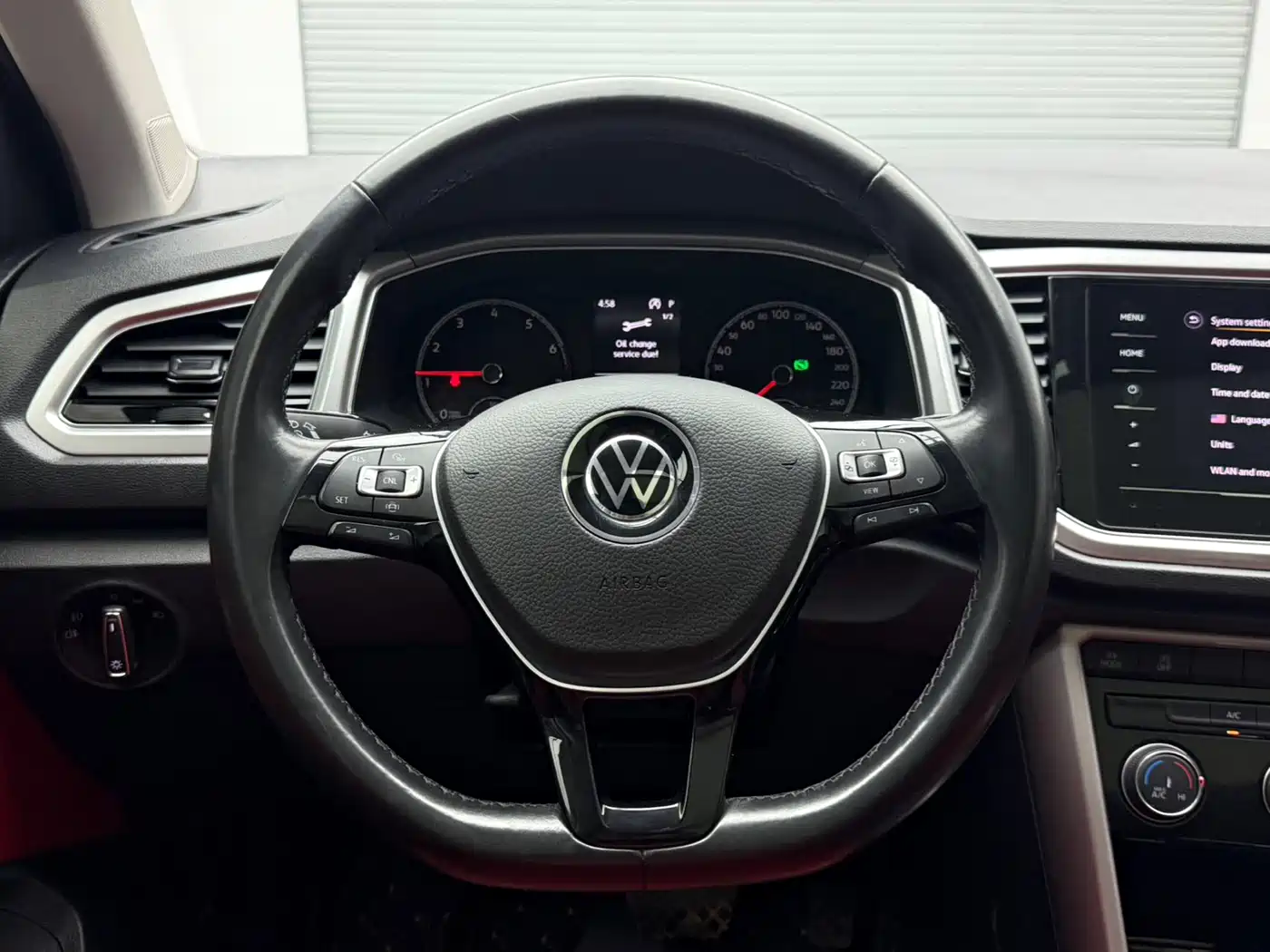 VOLKSWAGEN T ROC EXPLORING SONGS