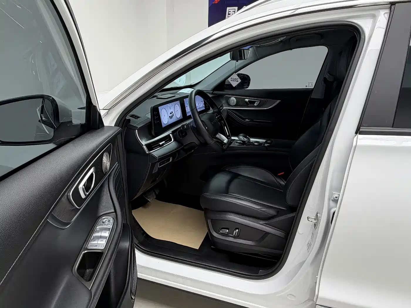Chery Tiggo 8 PRO 2025 2025 290T 2WD Luxury Edition