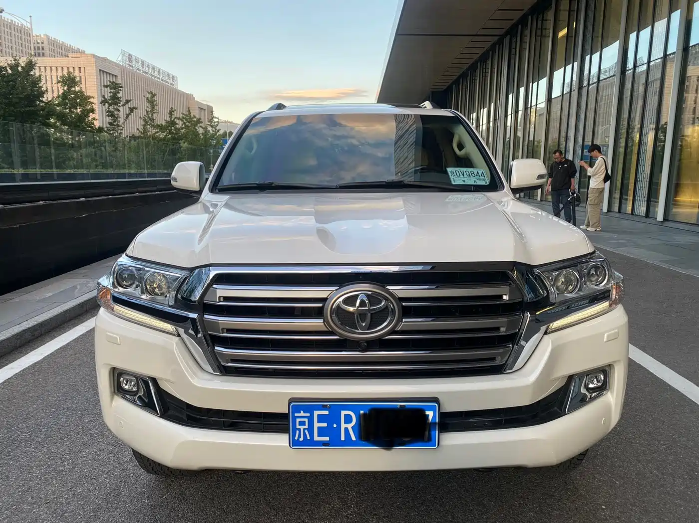 Toyota Land Cruiser 2017 2016 4.6L Automatic VX-R