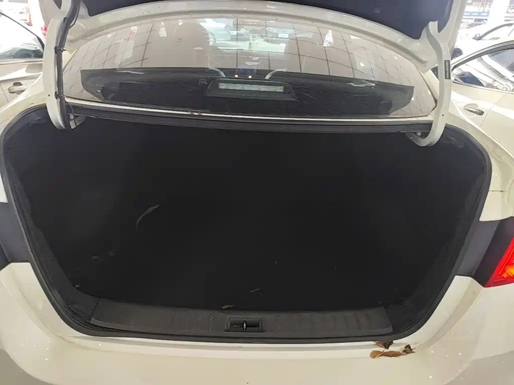Nissan SYLPHY, миниатюра 19
