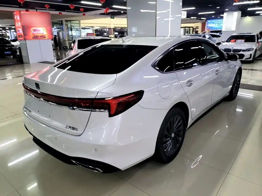 Buick LaCrosse 2025 2025 Model 28T Platinum Edition