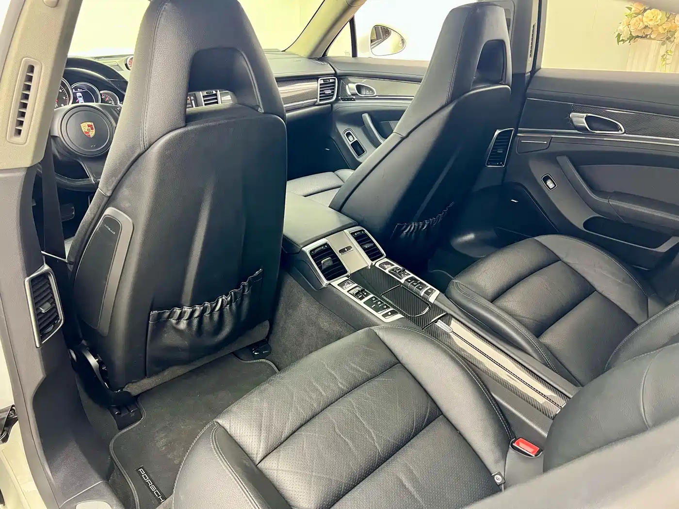 Porsche Panamera 2014 Panamera 3.0T фото 24