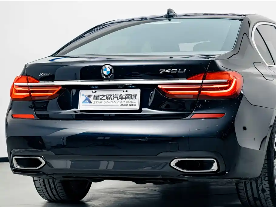 BMW 7 Series 2018 740Li xDrive Premium Type M Sport Package фото 7