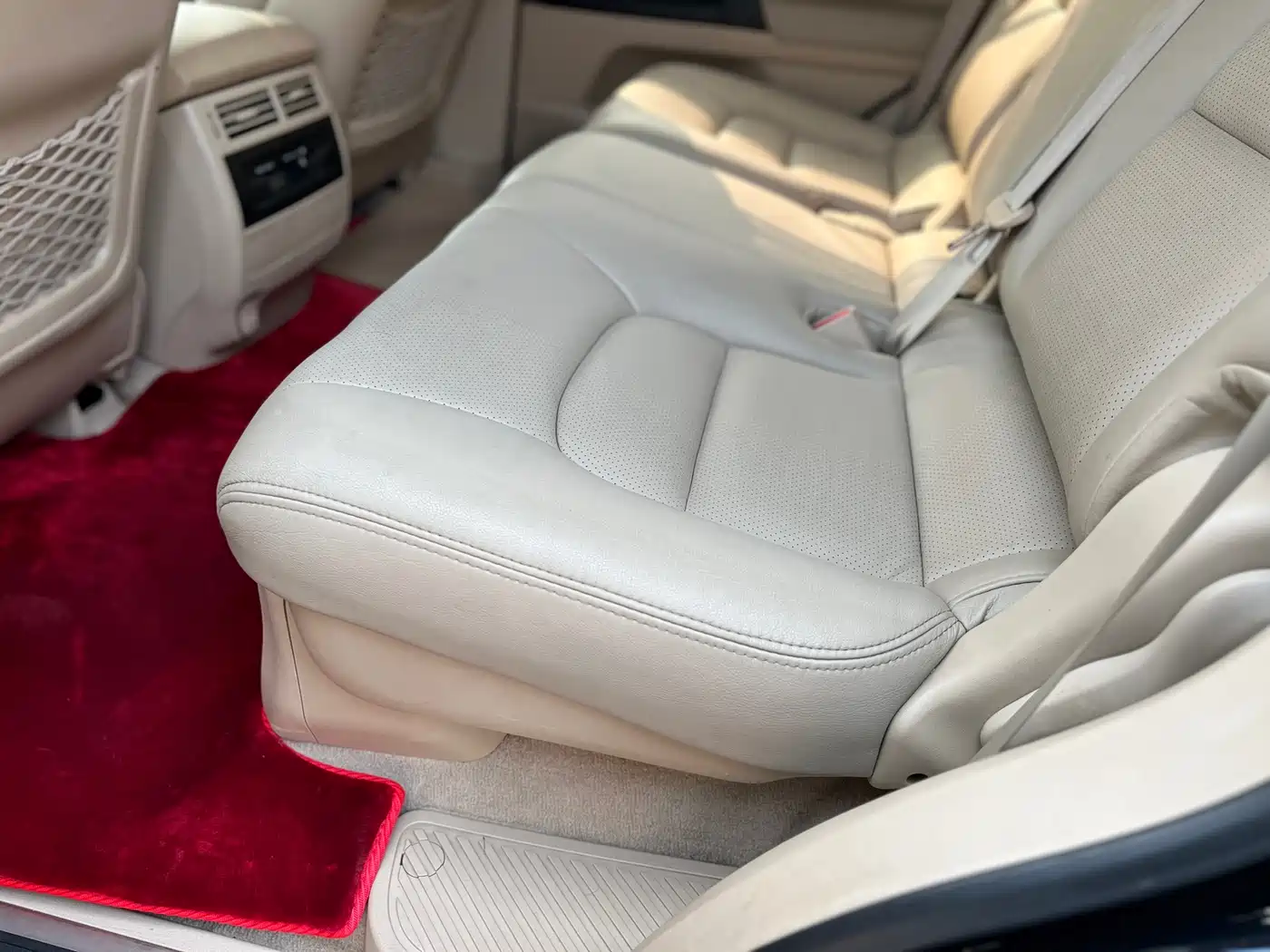 Toyota Land Cruiser (Import) 2015 4.0L V6 Middle East Limited Edition фото 19