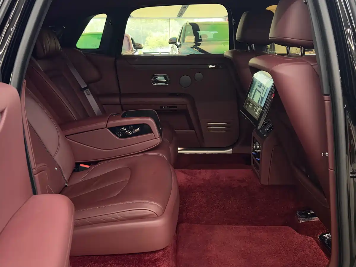 Фото 15 - Rolls-Royce Ghost