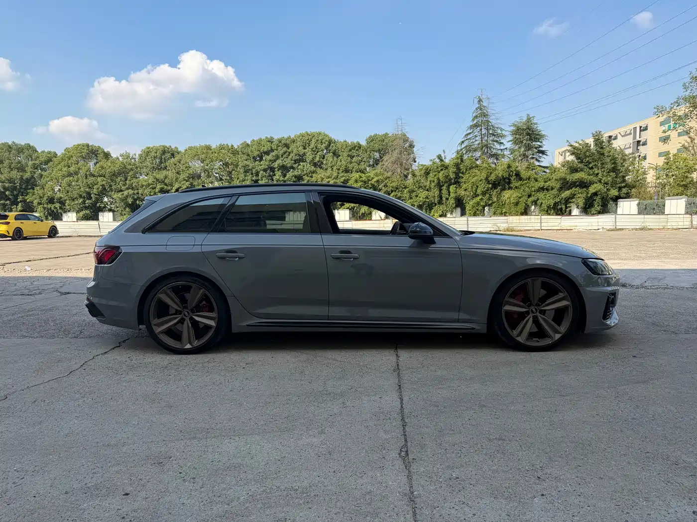 Audi RS 4 2021 2021 RS4 Avant Obsidian Edition