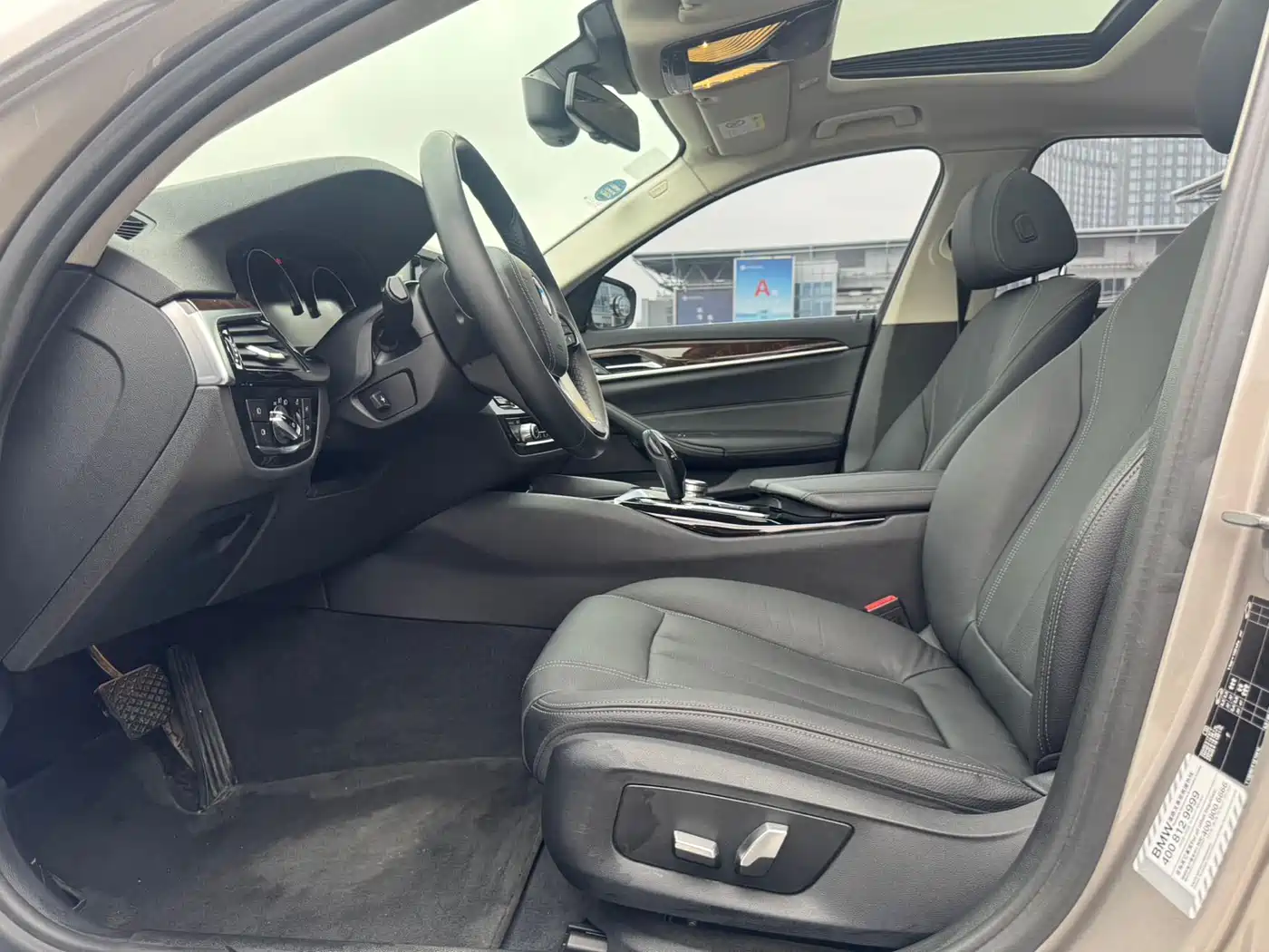BMW 5 Series 2018 528Li Launch Special Edition фото 4
