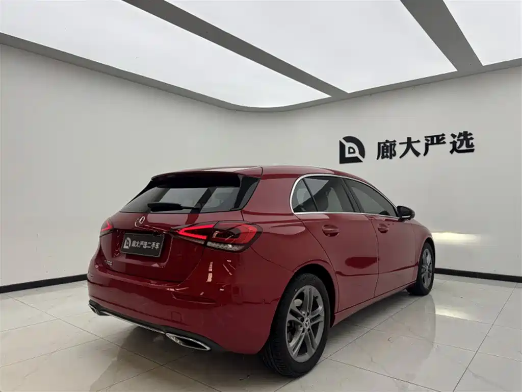 Mercedes-Benz A-Class (Import) 2019 A 200 Dynamic Version фото 6