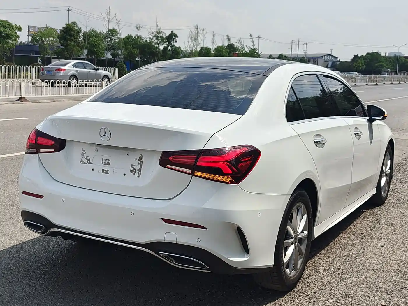 Mercedes-Benz A-Class 2022 A 200 L Sport Sedan Dynamic фото 9