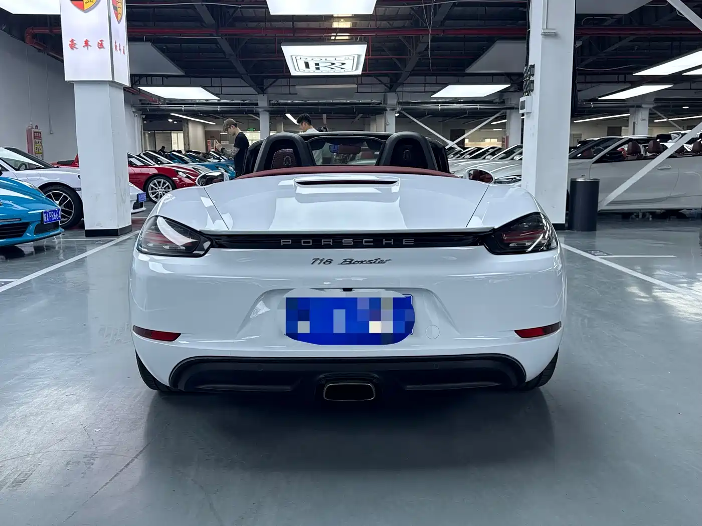Porsche 718 2016 Boxster 2.0T фото 4