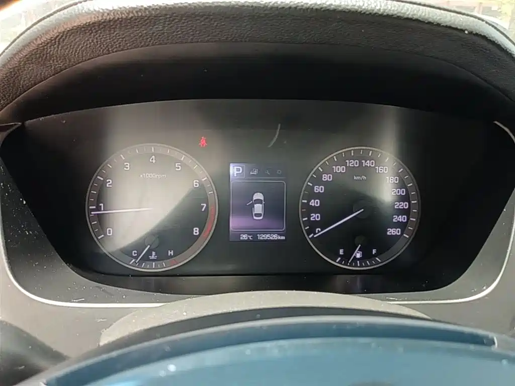 HYUNDAI SONATA