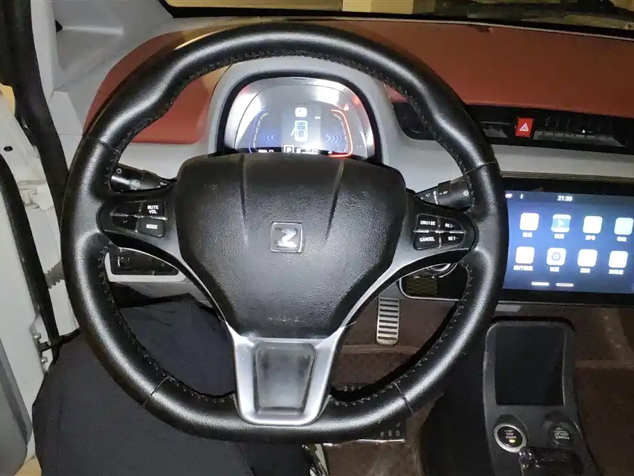 ZOTYE E200