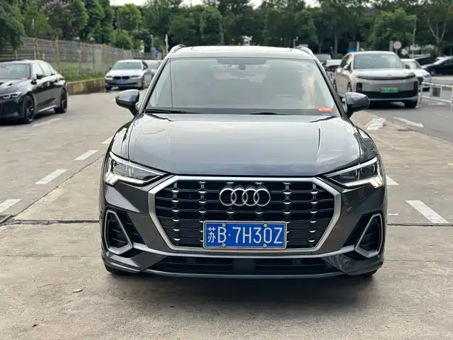 Audi Q3 2022 35 TFSI Fashion Dynamic — фото 2