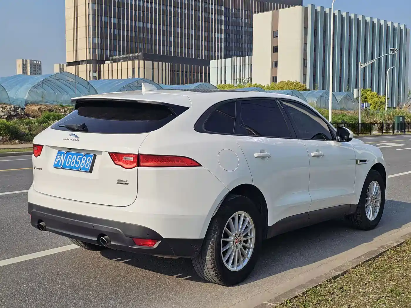 Jaguar F-PACE 2018 2018 2.0T 4WD Urban Premium Edition