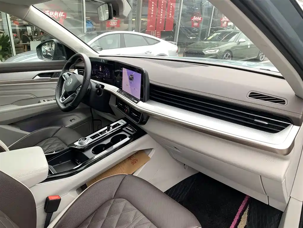 Volkswagen Talagon 2023 380TSI 4WD R-Line Touring Edition фото 13