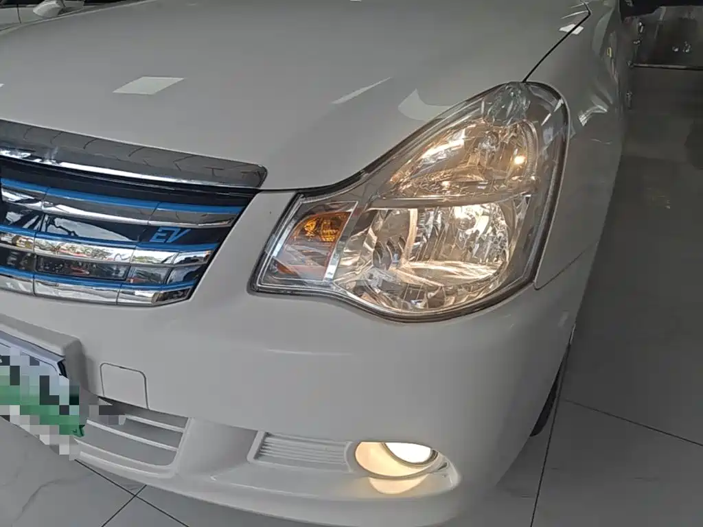 Dongfeng Junfeng E11K 2022 2019 Standard Edition