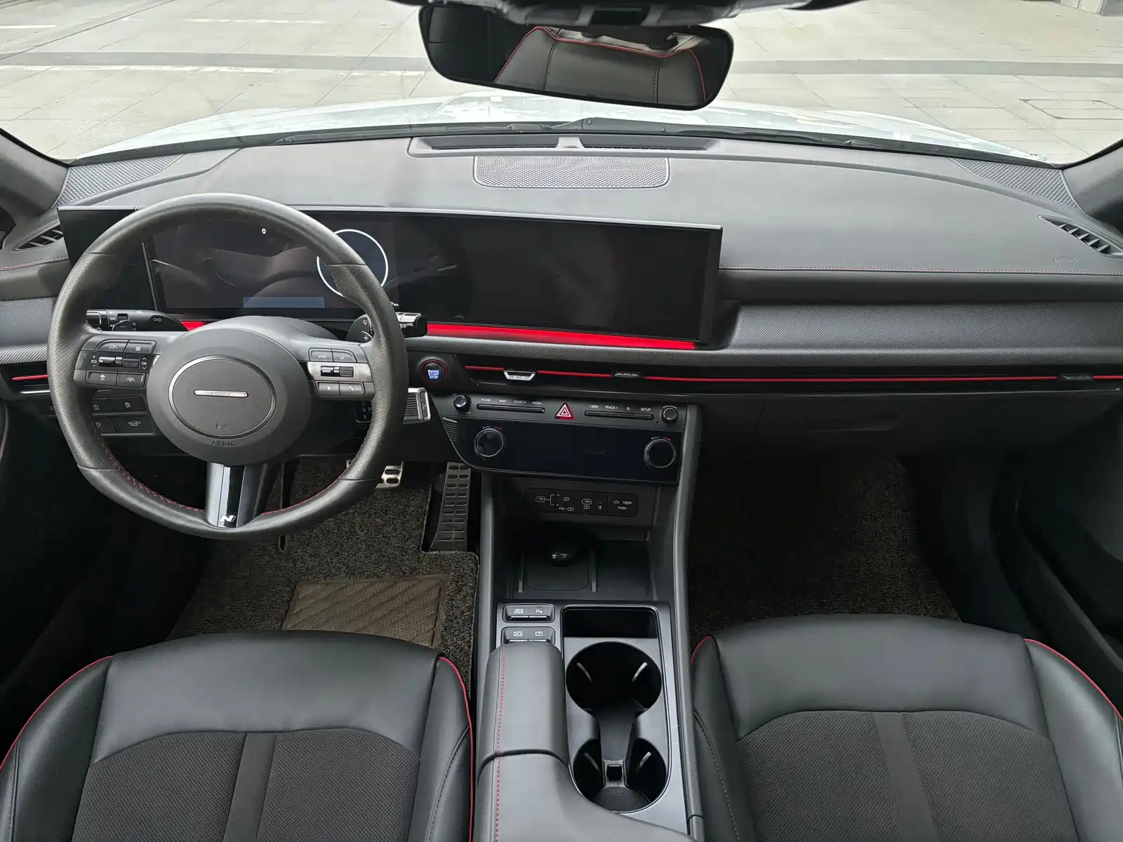 Фото 38 - Hyundai Sonata