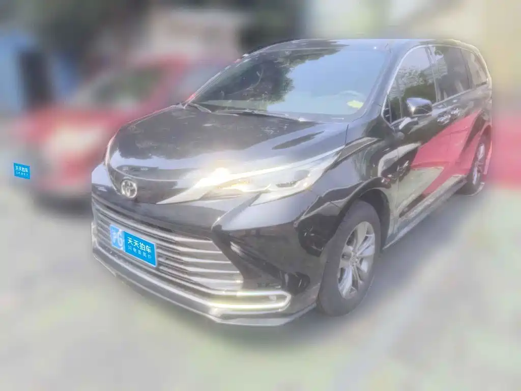 Toyota Sienna 2026 2.5L Hybrid AWD Luxury Edition